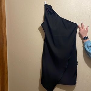 Black One Shoulder Dress (XL)